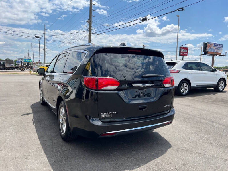 2017 Chrysler Pacifica Limited