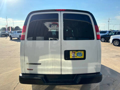 2017 Chevrolet Express 2500