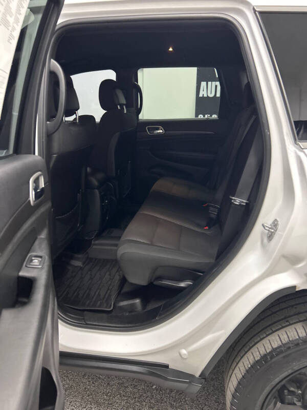 2018 Jeep Grand Cherokee Laredo E