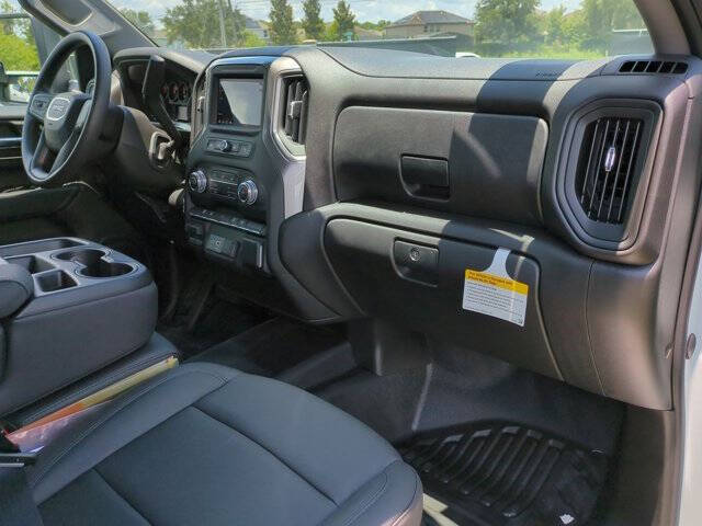 2024 GMC Sierra 2500HD Pro