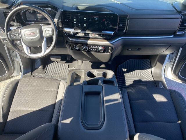 2022 GMC Sierra 1500 Elevation Standard