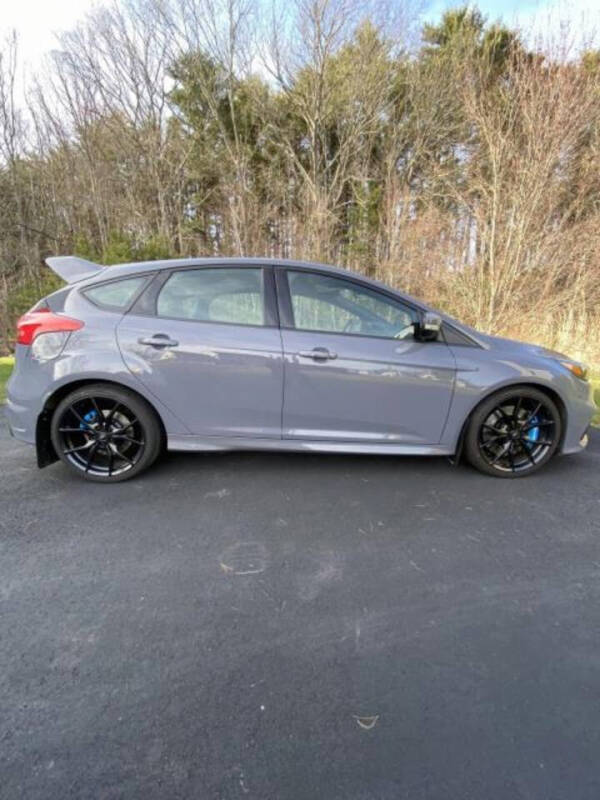 2017 Ford Focus RS's photo