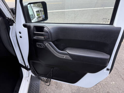 2011 Jeep Wrangler Unlimited Sport