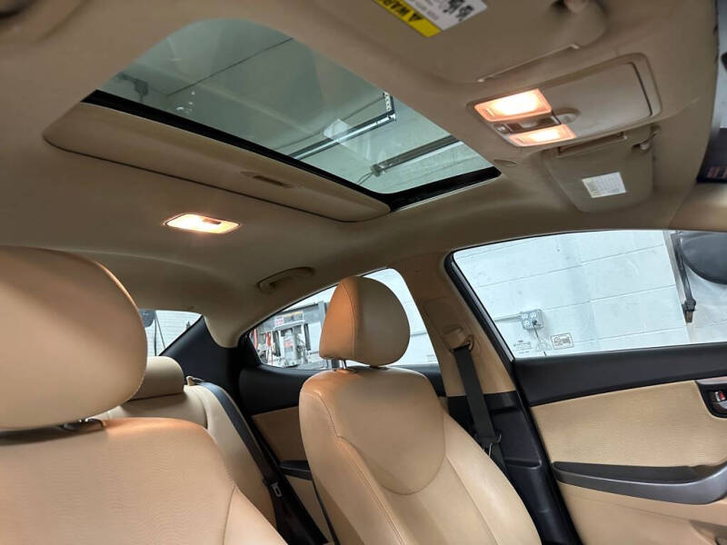 2012 Hyundai Elantra GLS