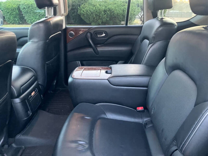 2019 INFINITI QX80 Base photo 5