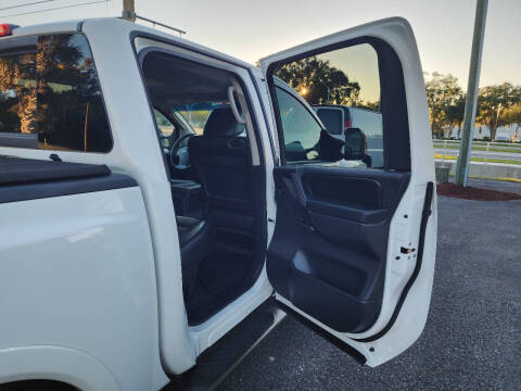 2011 Nissan Titan SL