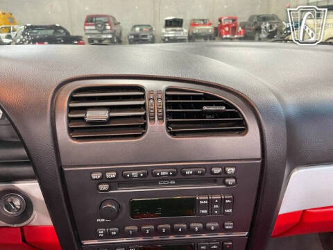 2003 Ford Thunderbird