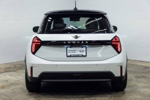 2025 MINI Hardtop 2 Door Cooper S Signature Trim