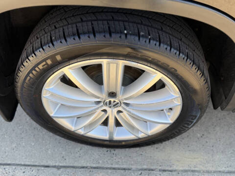 2013 Volkswagen Tiguan SE 4Motion