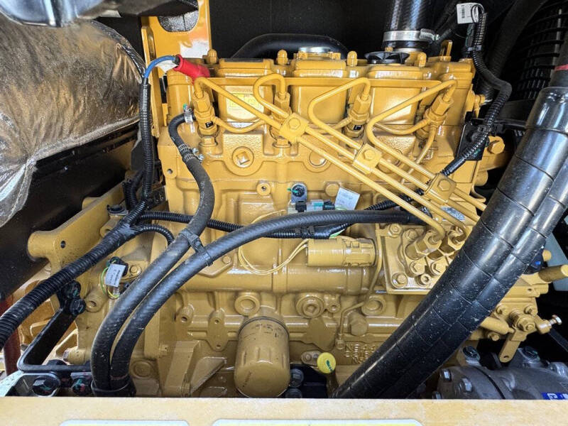 2025 Caterpillar 305.5 E2 CR