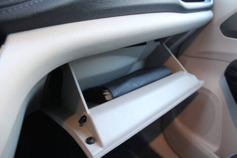 2017 Chrysler Pacifica Hybrid Platinum