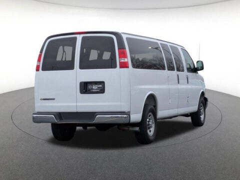 2025 Chevrolet Express LT 3500