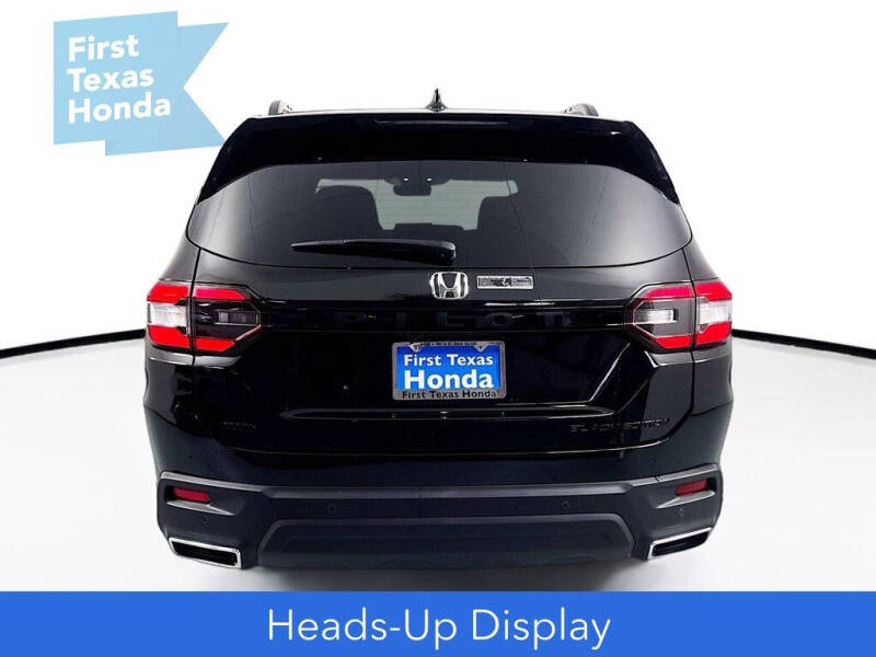 2025 Honda Pilot Black Edition