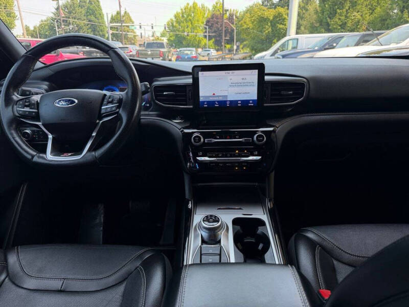 2021 Ford Explorer ST