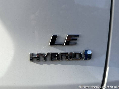 2022 Toyota RAV4 Hybrid LE