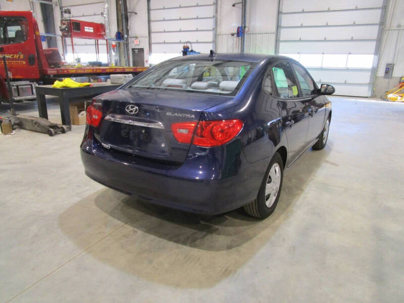 2010 Hyundai Elantra Blue