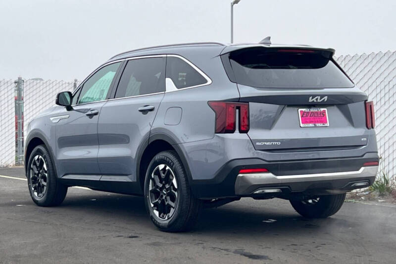 2024 Kia Sorento S