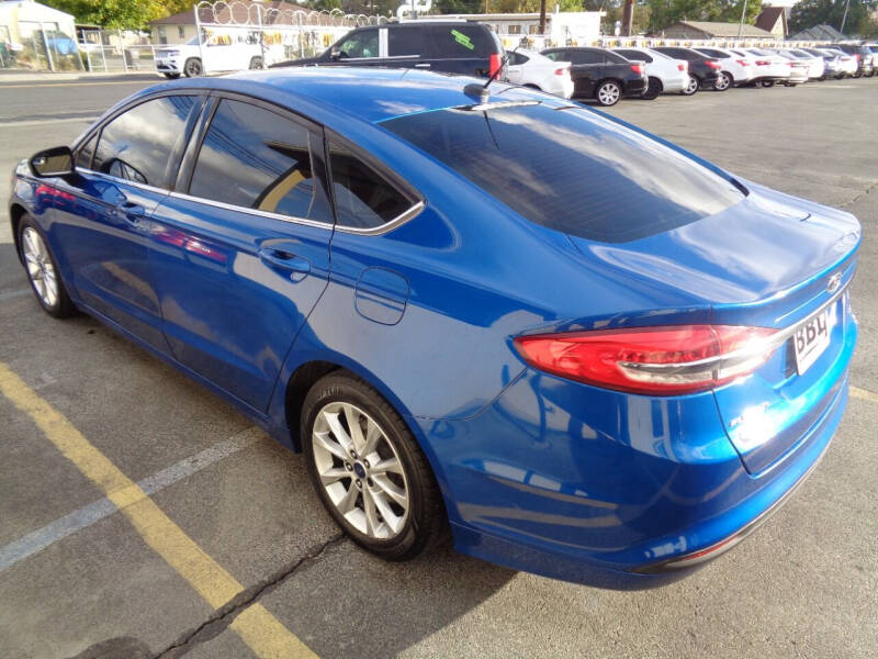2017 Ford Fusion SE