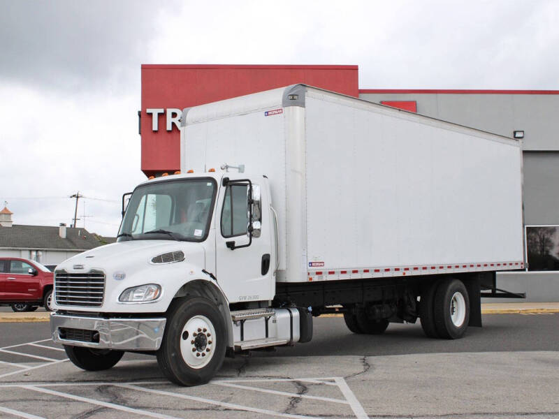 2021 Freightliner M2 106