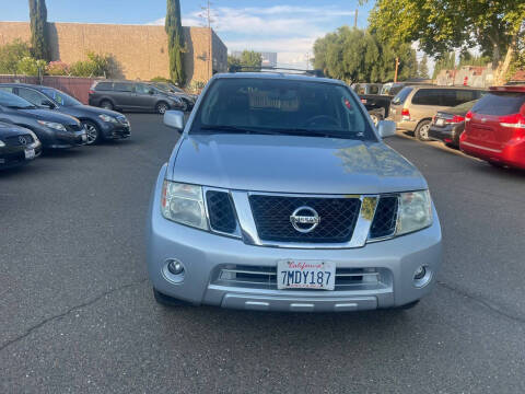 2011 Nissan Pathfinder S