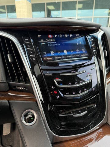 2019 Cadillac Escalade Luxury