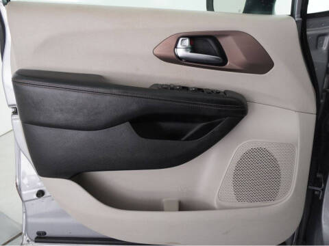 2019 Chrysler Pacifica LX
