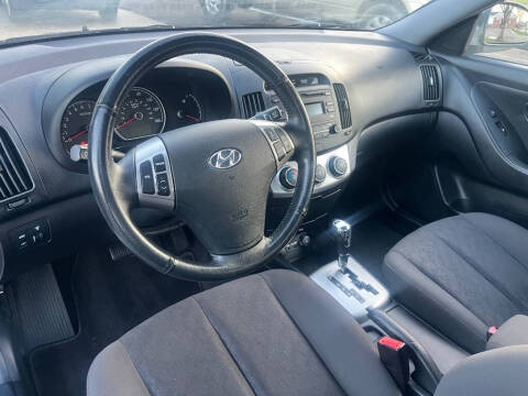 2010 Hyundai Elantra Blue
