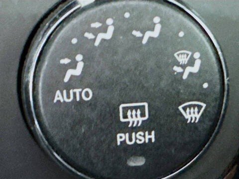 2013 Chrysler 200 Limited