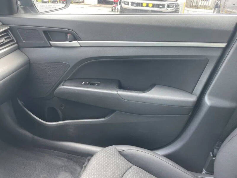 2020 Hyundai Elantra