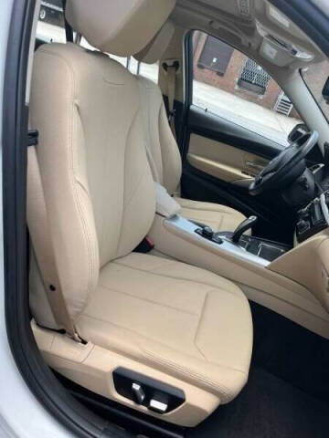 2018 BMW 3 Series 320i