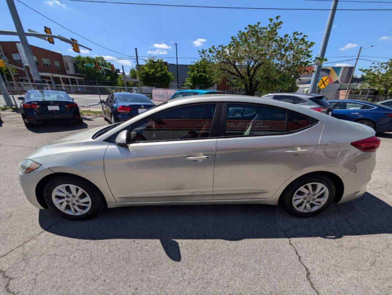2017 Hyundai Elantra