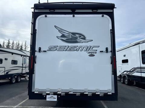 2020 Jayco Seismic