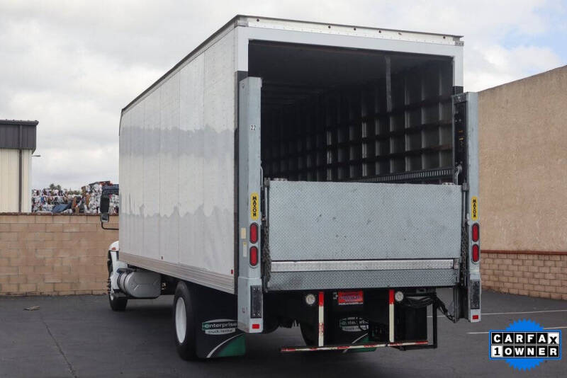 2019 International DuraStar 4300