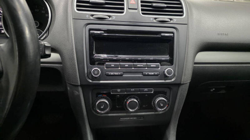 2013 Volkswagen Golf 2.5L PZEV