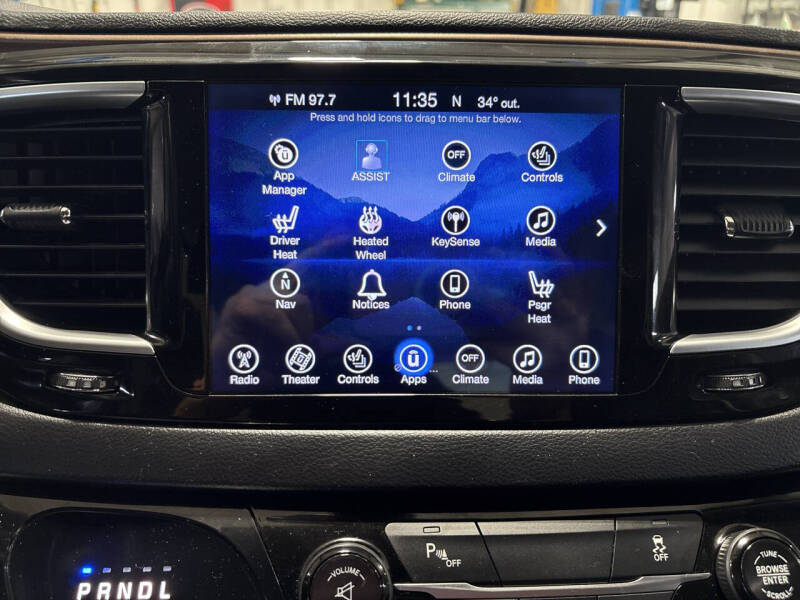 2017 Chrysler Pacifica Touring-L Plus