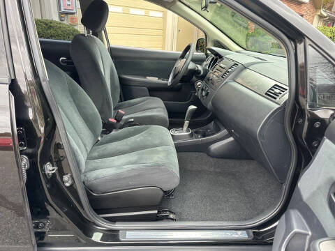 2012 Nissan Versa 1.8 S