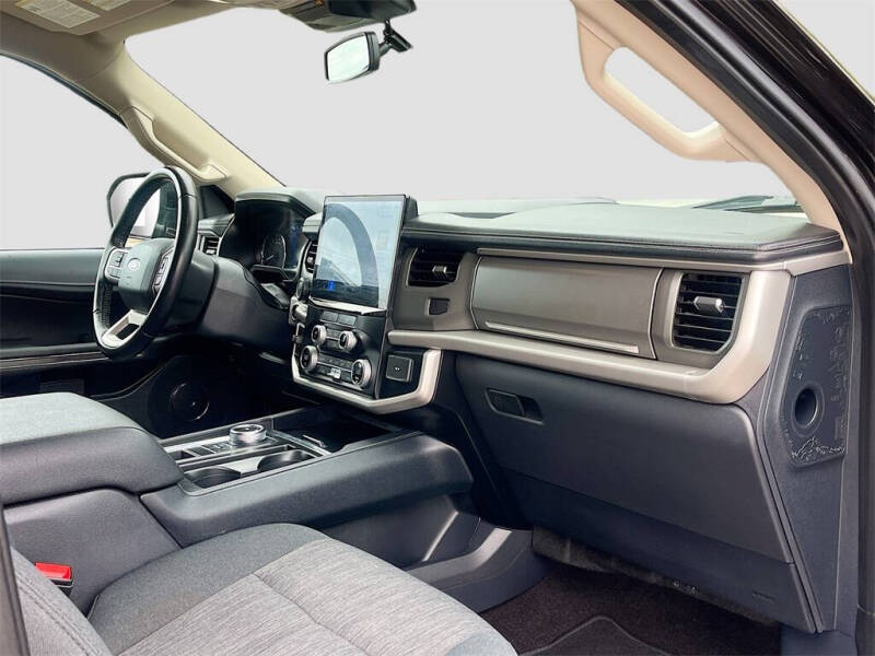 2023 Ford Expedition XLT