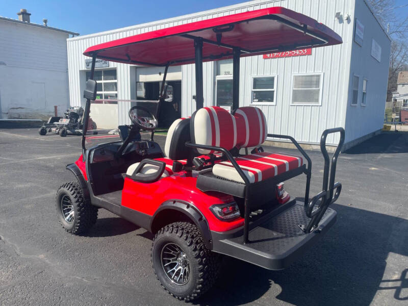 2024 Icon Electric Vehicles i40 L