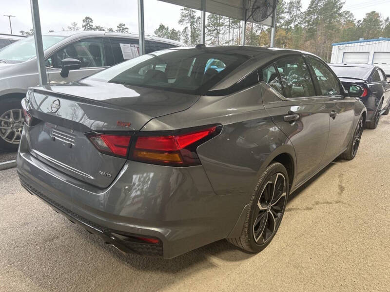 2024 Nissan Altima 2.5 SR