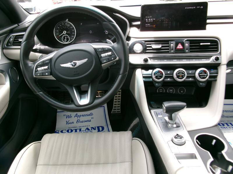 2023 Genesis G70