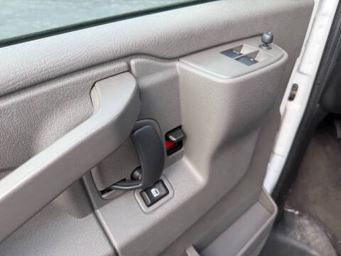 2023 Chevrolet Express LT 3500