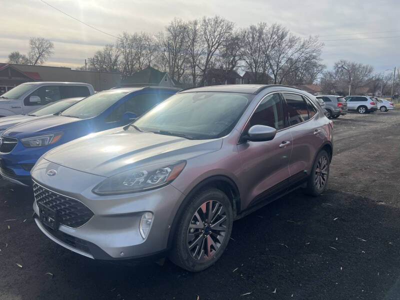 2021 Ford Escape Titanium's photo