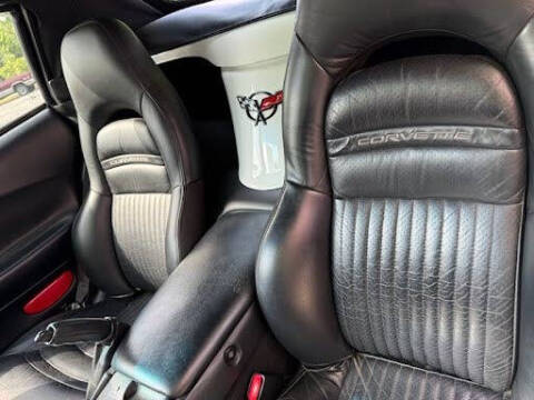 2004 Chevrolet Corvette