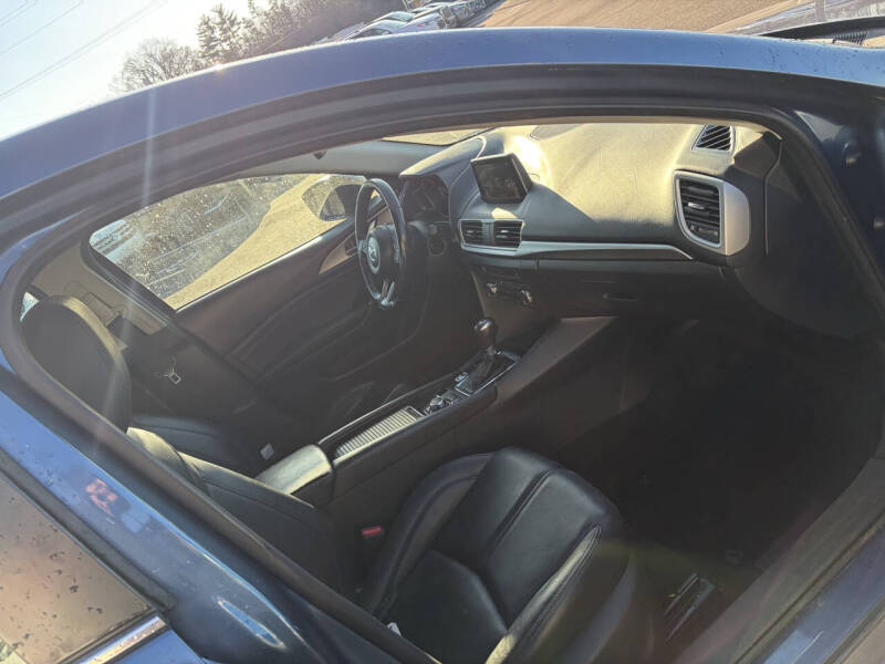 2017 Mazda MAZDA3 Touring
