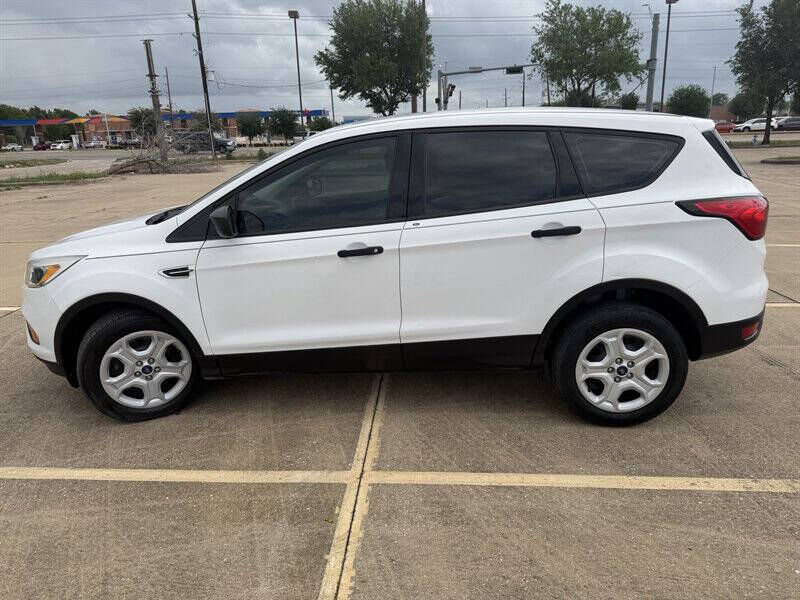 2019 Ford Escape S