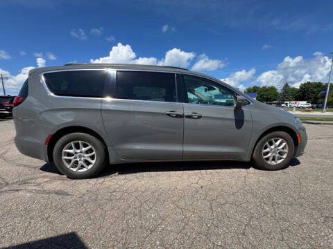 2022 Chrysler Pacifica Touring L