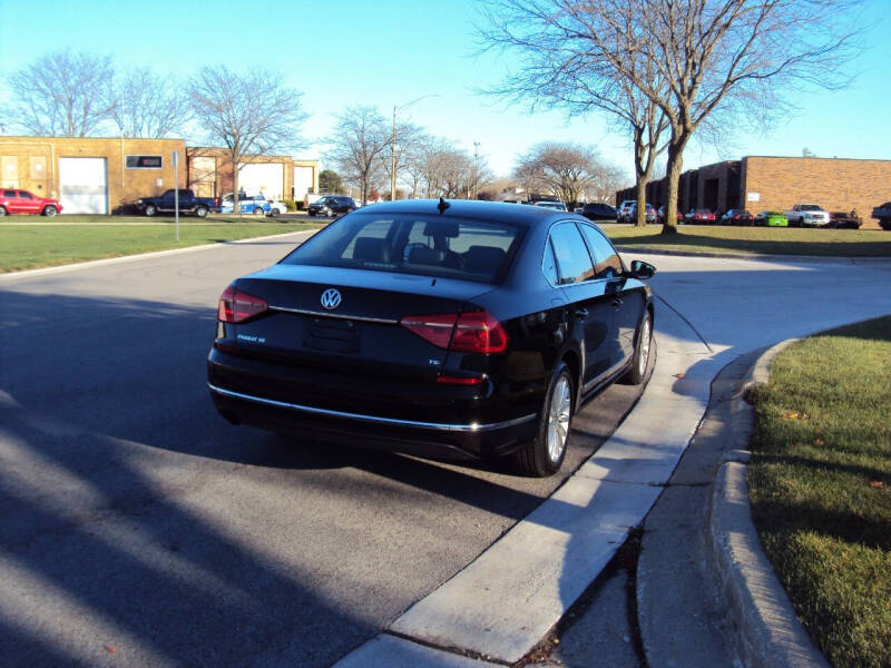 2016 Volkswagen Passat SE photo 19