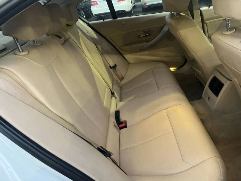 2013 BMW 3 Series 328i