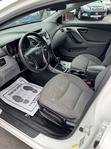 2014 Hyundai Elantra SE