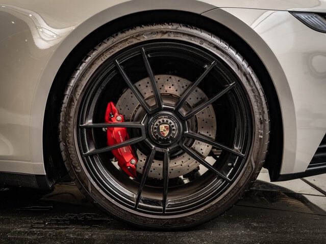 2022 Porsche 911 Targa 4 GTS